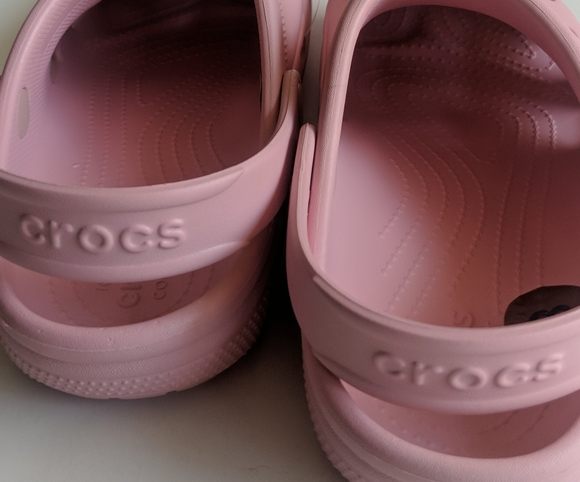 Crocs women size 8 (pink color) - Picture 3 of 5